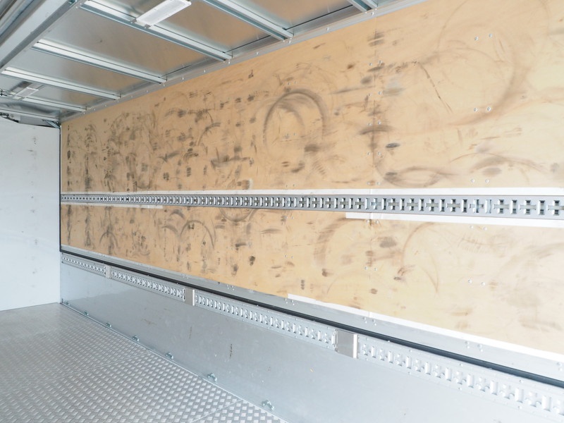 いすゞ フォワード ウイング車 中増t QPG-FTR34T2 年式 H27[写真34]