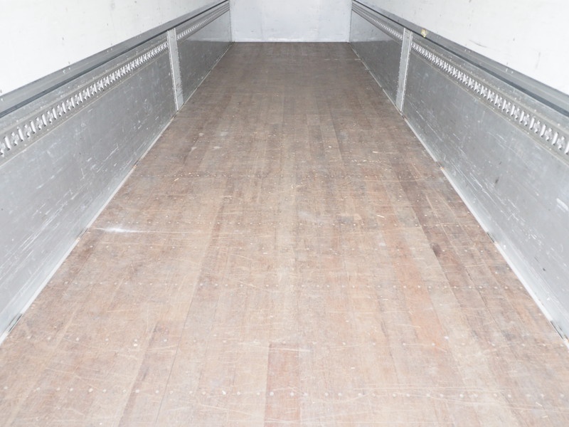 UDトラックス クオン ウイング車 大型 PKG-CG4ZA 年式 H22[写真36]