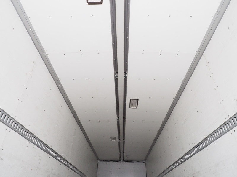 UDトラックス クオン ウイング車 大型 PKG-CG4ZA 年式 H22[写真35]