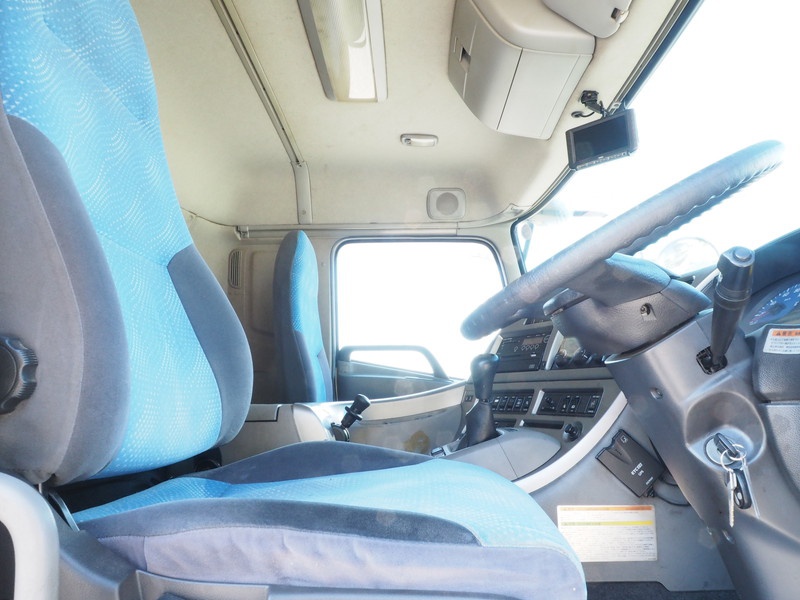 UDトラックス クオン ウイング車 大型 PKG-CG4ZA 年式 H22[写真41]