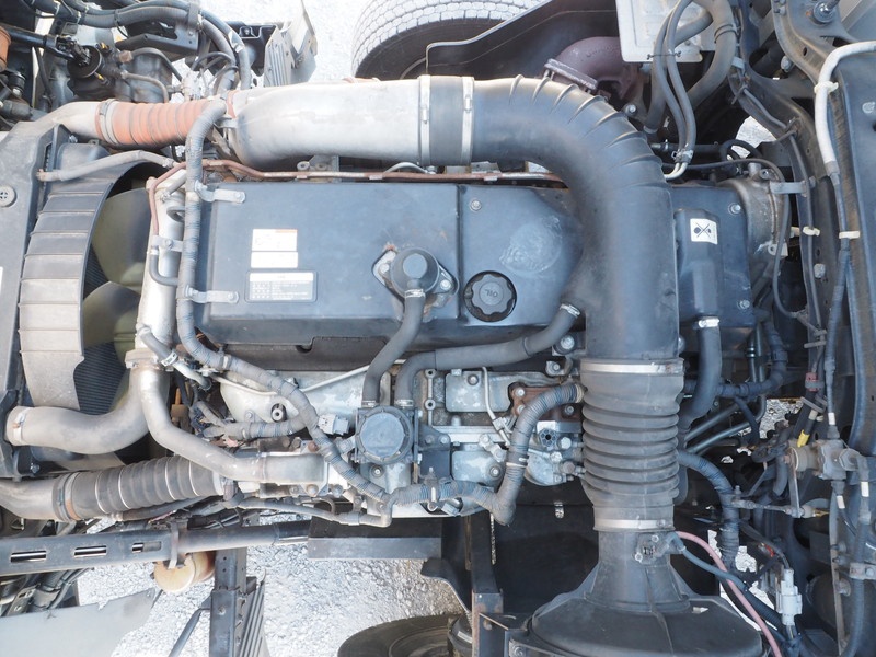 UDトラックス クオン ウイング車 大型 PKG-CG4ZA 年式 H22[写真57]