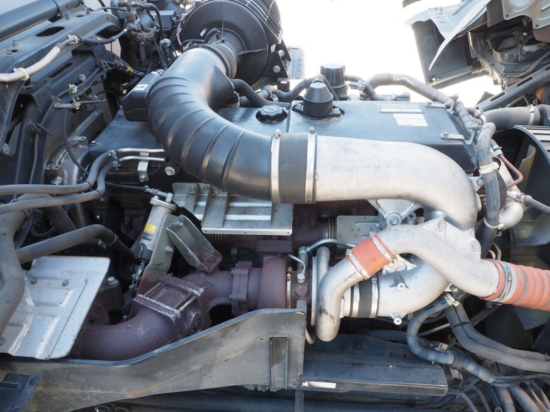 UDトラックス クオン ウイング車 大型 PKG-CG4ZA 年式 H22[写真59]