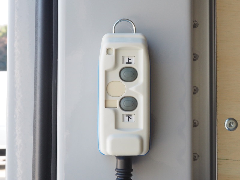 いすゞ フォワード ウイング車 中型 TKG-FRR90S2 年式 H29[写真36]