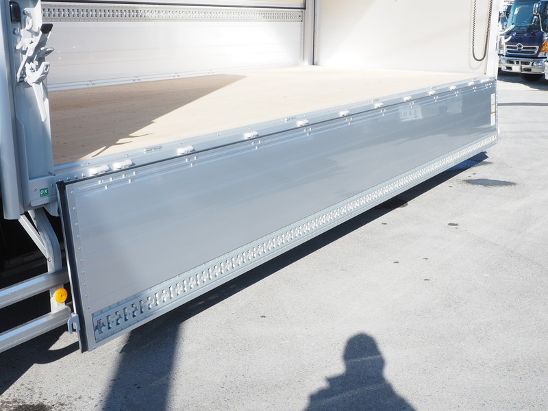 いすゞ フォワード ウイング車 中型 TKG-FRR90S2 年式 H29[写真12]