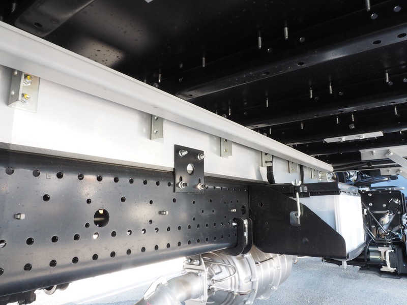 いすゞ フォワード ウイング車 中型 TKG-FRR90S2 年式 H29[写真49]