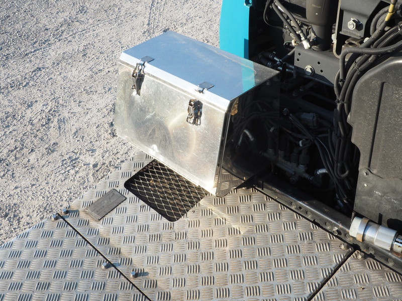 三菱ふそう スーパーグレート トラクタ 大型 QKG-FP54VDR 年式 H24[写真18]