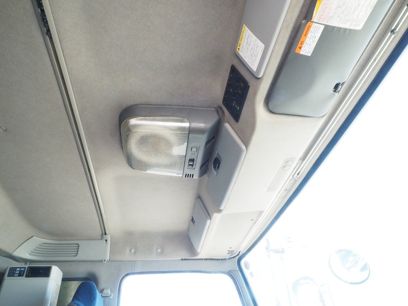 いすゞ ギガ 平ボディ 大型 PKG-CYJ77W8 年式 H20[写真33]