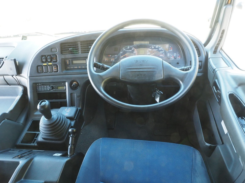 いすゞ ギガ 平ボディ 大型 PKG-CYJ77W8 年式 H20[写真31]