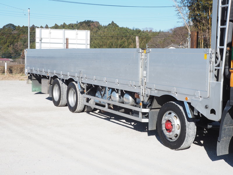 いすゞ ギガ 平ボディ 大型 PKG-CYJ77W8 年式 H20[写真09]