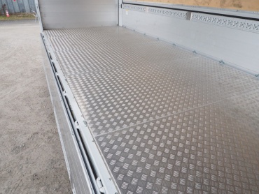 いすゞ フォワード ウイング車 中増t QPG-FTR34T2 年式 H27 [写真16]