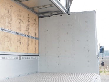 いすゞ フォワード ウイング車 中増t QPG-FTR34T2 年式 H27 [写真13]