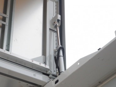 いすゞ フォワード ウイング車 中増t QPG-FTR34T2 年式 H27 [写真25]