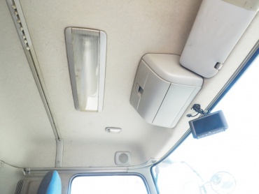 UDトラックス クオン ウイング車 大型 PKG-CG4ZA 年式 H22 [写真44]