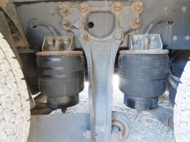 UDトラックス クオン ウイング車 大型 PKG-CG4ZA 年式 H22 [写真51]