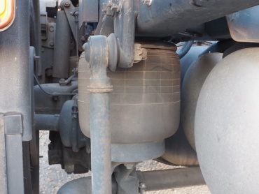 三菱ふそう スーパーグレート トラクタ 大型 QKG-FP54VDR 年式 H24 [写真27]