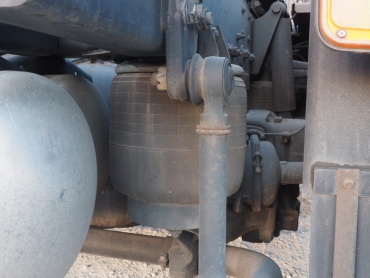 三菱ふそう スーパーグレート トラクタ 大型 QKG-FP54VDR 年式 H24 [写真28]