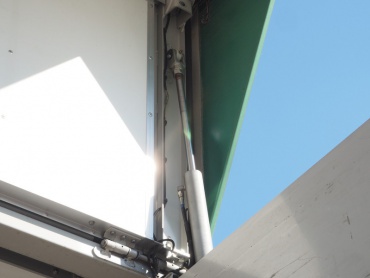 UDトラックス クオン ウイング車 大型 PKG-CG4ZA 年式 H22 [写真18]