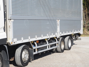 UDトラックス クオン ウイング車 大型 PKG-CG4ZA 年式 H22 [写真20]