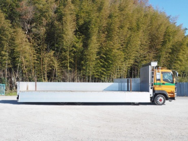 いすゞ ギガ 平ボディ 大型 PKG-CYJ77W8 年式 H20 [写真10]