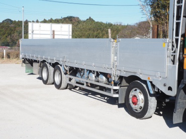 いすゞ ギガ 平ボディ 大型 PKG-CYJ77W8 年式 H20 [写真09]