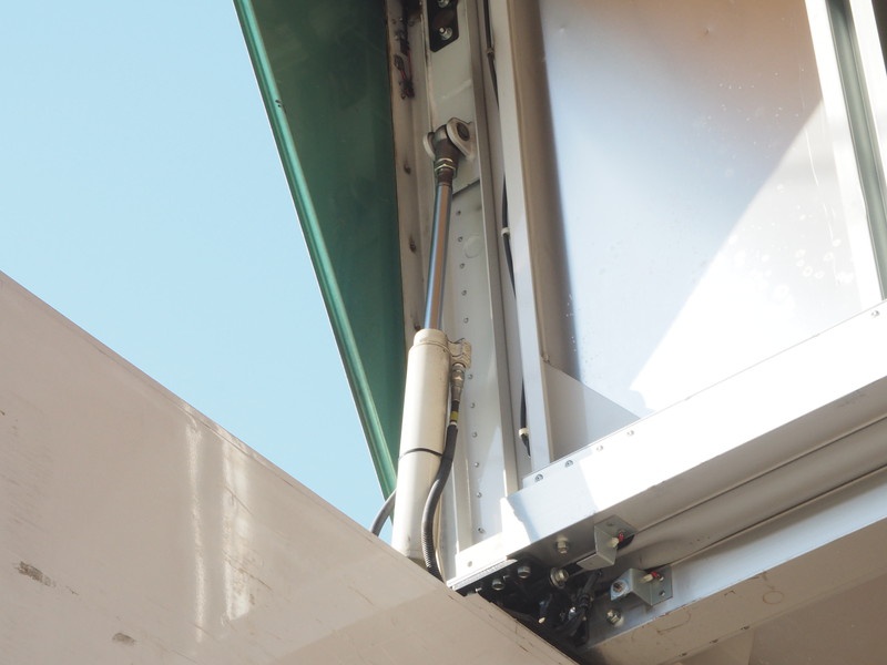 日野 グランドプロフィア ウイング車 大型 QKG-FW1EXBG 年式 H26[写真24]