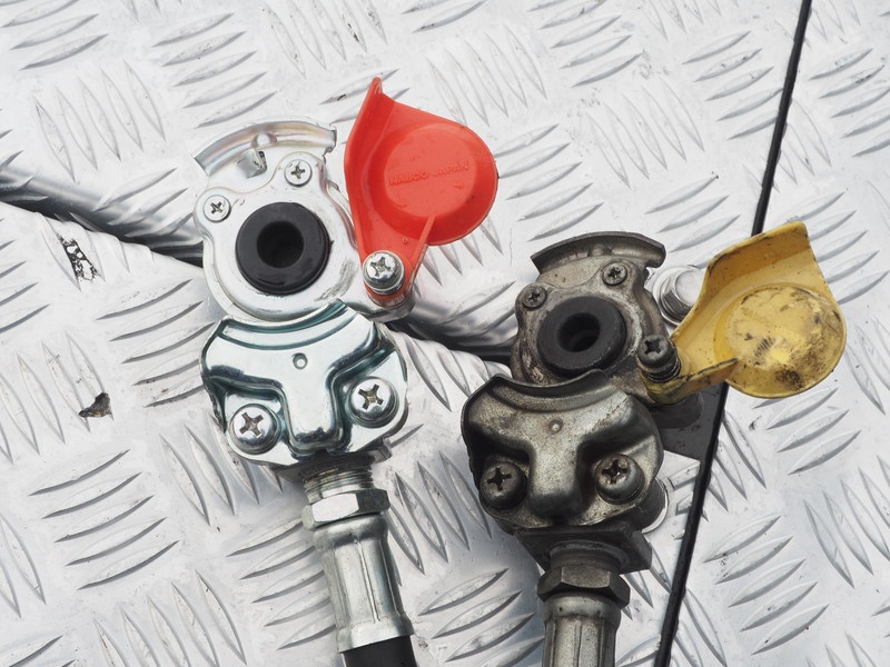 三菱ふそう スーパーグレート トラクタ 大型 QKG-FP54VDR 年式 H24[写真22]