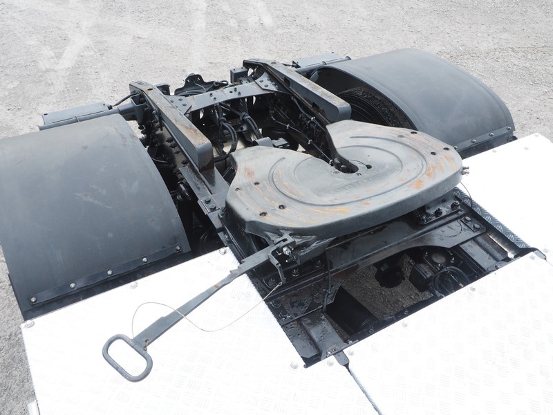 三菱ふそう スーパーグレート トラクタ 大型 QKG-FP54VDR 年式 H24[写真11]