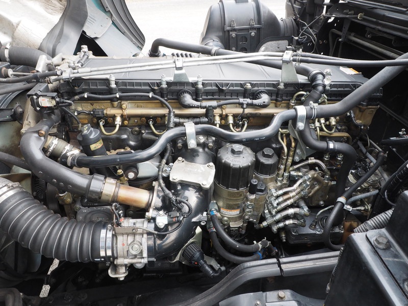 三菱ふそう スーパーグレート トラクタ 大型 QKG-FP54VDR 年式 H24[写真40]