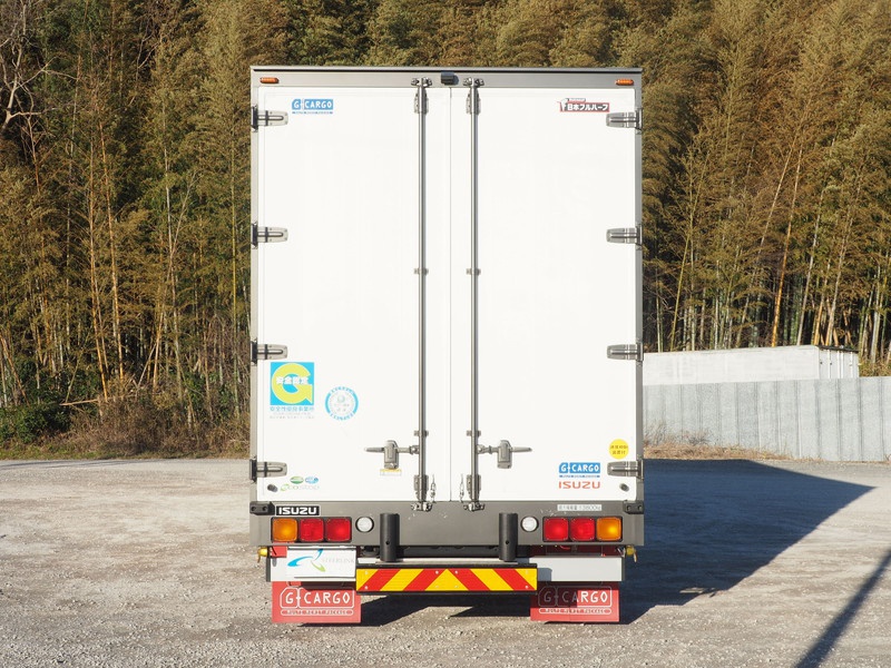 いすゞ ギガ ウイング車 大型 QKG-CYJ77B 年式 H28[写真06]