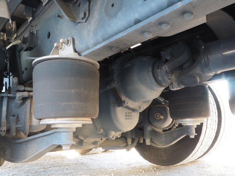 いすゞ ギガ ウイング車 大型 QKG-CYJ77B 年式 H28[写真56]