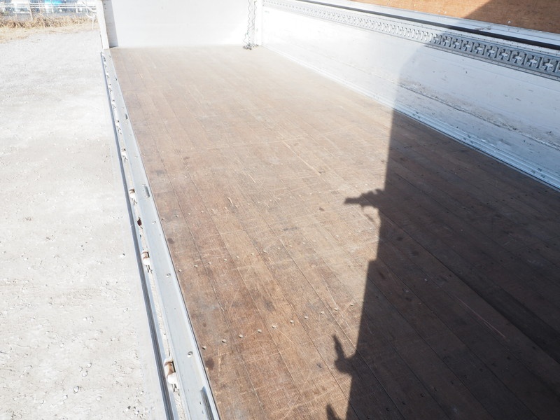 三菱ふそう ファイター ウイング車 中型 PDG-FK64F 年式 H20[写真17]