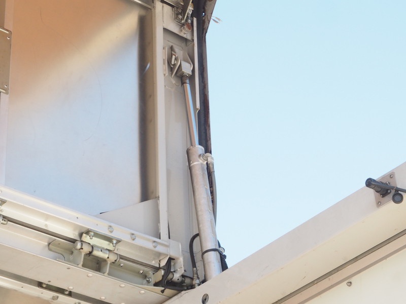 三菱ふそう ファイター ウイング車 中型 PDG-FK64F 年式 H20[写真25]