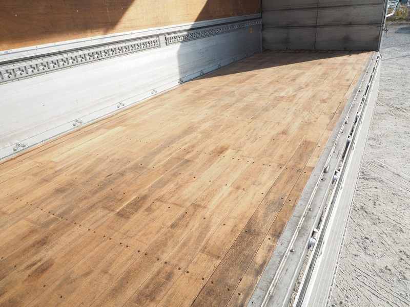 三菱ふそう ファイター ウイング車 中型 PDG-FK61F 年式 H21[写真15]