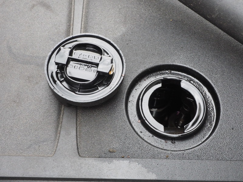 三菱ふそう スーパーグレート ウイング車 大型 LKG-FU54VZ 年式 H23[写真68]