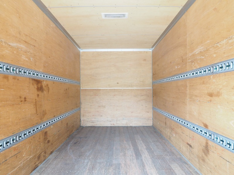 いすゞ エルフ バン車 小型 BKG-NPR85AN 年式 H21[写真19]