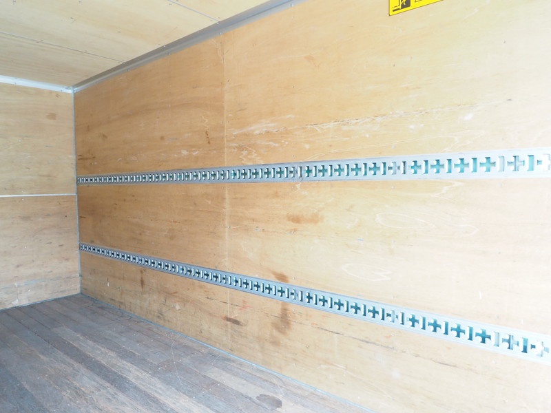 いすゞ エルフ バン車 小型 BKG-NPR85AN 年式 H21[写真22]