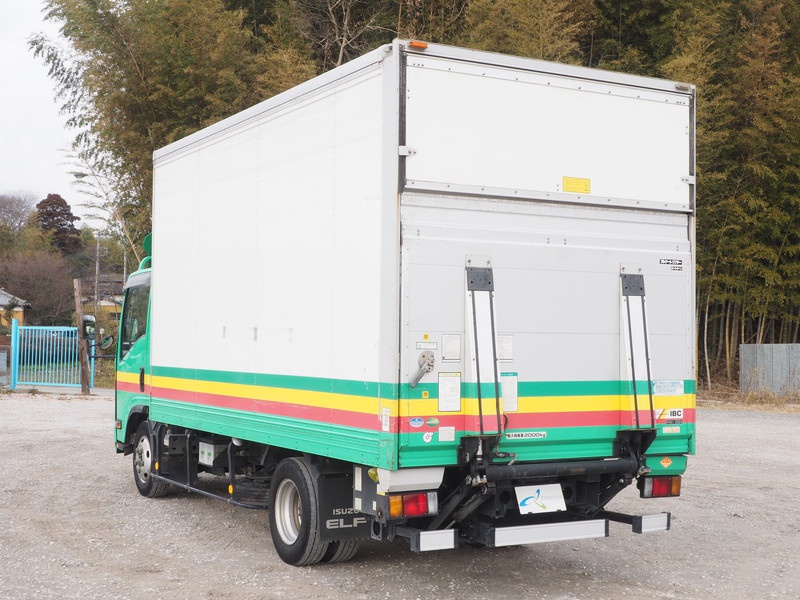 いすゞ エルフ バン車 小型 BKG-NPR85AN 年式 H21[写真07]