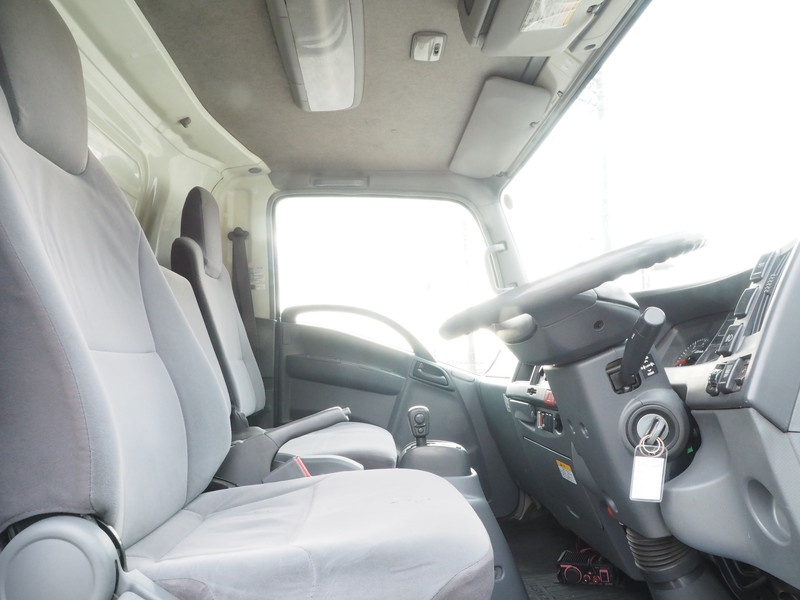 いすゞ エルフ バン車 小型 BKG-NPR85AN 年式 H21[写真25]