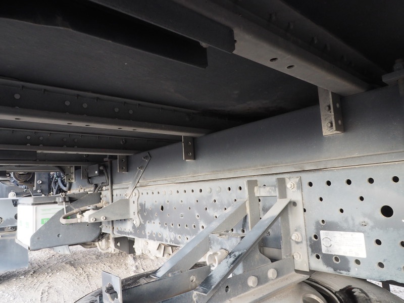 いすゞ エルフ バン車 小型 BKG-NPR85AN 年式 H21[写真33]