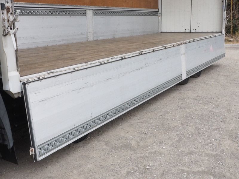 日野 グランドプロフィア ウイング車 大型 BKG-FW1EXYG 年式 H22[写真23]