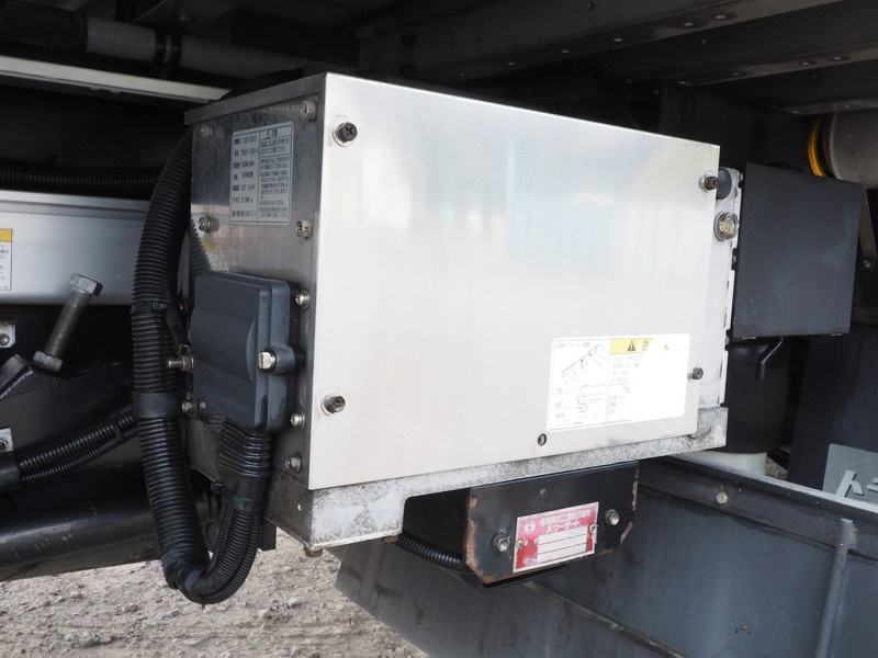 日野 グランドプロフィア ウイング車 大型 BKG-FW1EXYG 年式 H22[写真33]