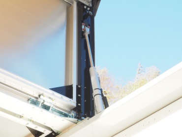 いすゞ ギガ ウイング車 大型 QKG-CYJ77B 年式 H28 [写真25]