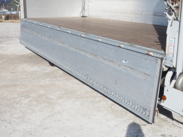 三菱ふそう ファイター ウイング車 中型 PDG-FK64F 年式 H20 [写真13]