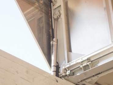 三菱ふそう ファイター ウイング車 中型 PDG-FK64F 年式 H20 [写真24]