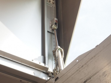 三菱ふそう ファイター ウイング車 中型 PDG-FK61F 年式 H21 [写真18]