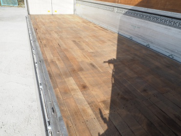 三菱ふそう ファイター ウイング車 中型 PDG-FK61F 年式 H21 [写真16]