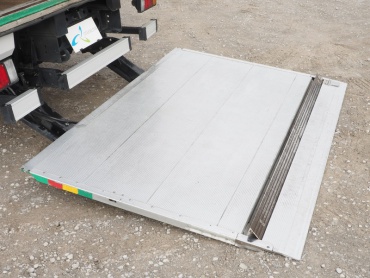 いすゞ エルフ バン車 小型 BKG-NPR85AN 年式 H21 [写真14]