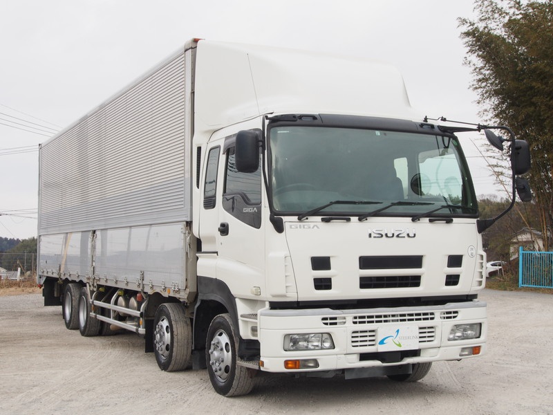 いすゞ ギガ ウイング車 大型 PDG-CYJ77W8 年式 H22[写真04]