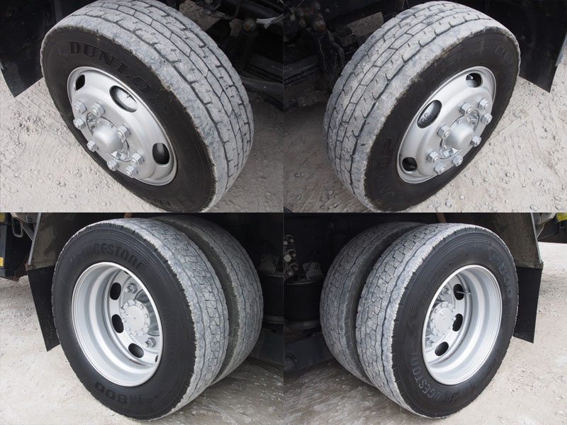 いすゞ ギガ ウイング車 大型 PDG-CYJ77W8 年式 H22[写真54]