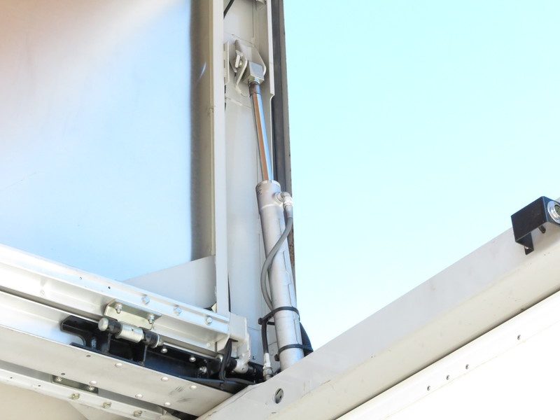 いすゞ フォワード ウイング車 中型 PKG-FRR90S2 年式 H22[写真25]